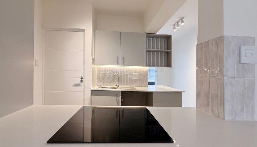 To Let 2 Bedroom Property for Rent in Sea Point Western Cape